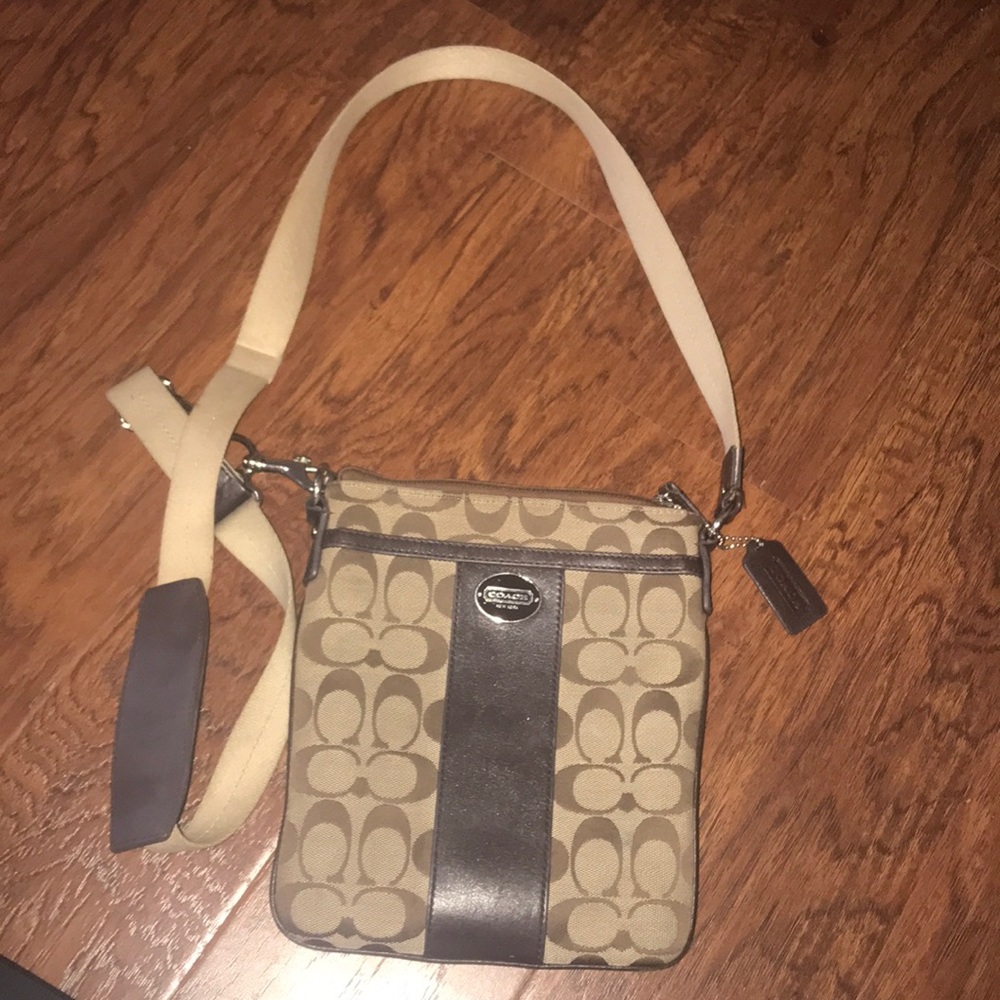 small coach cross body purse